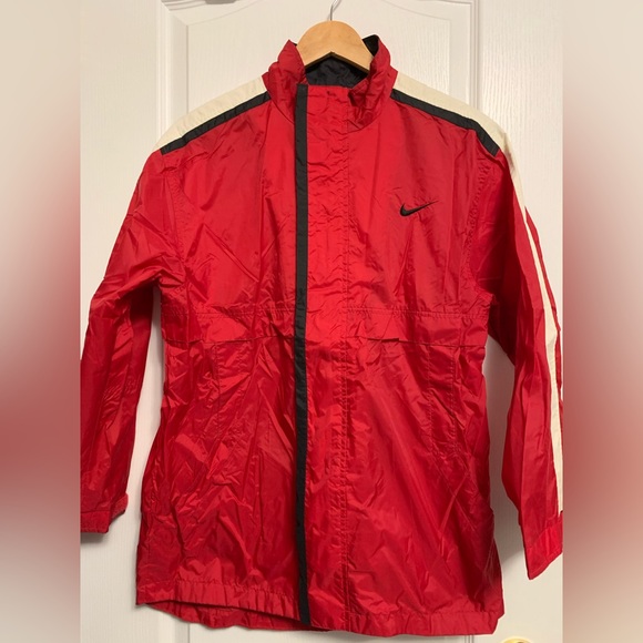 Nike Kids Windbreaker in Red - Size L (14-16) - Picture 1 of 5